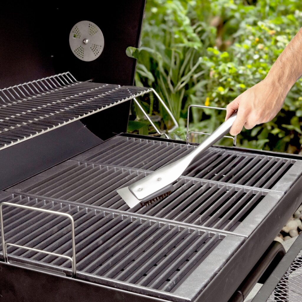 Hillier Stainless Steel BBQ Cleaning Brush 5056771096600 2